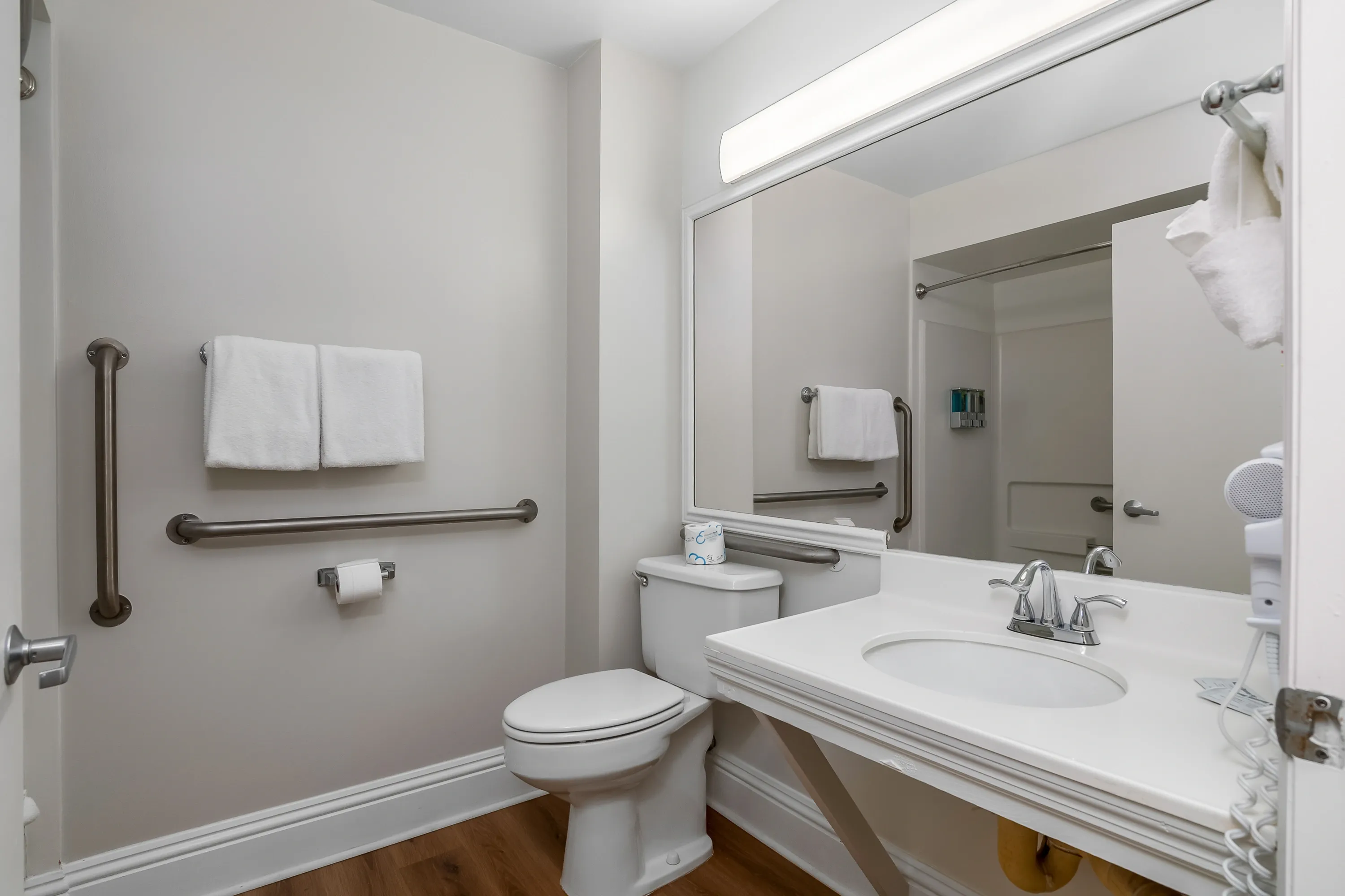 King Suite 8