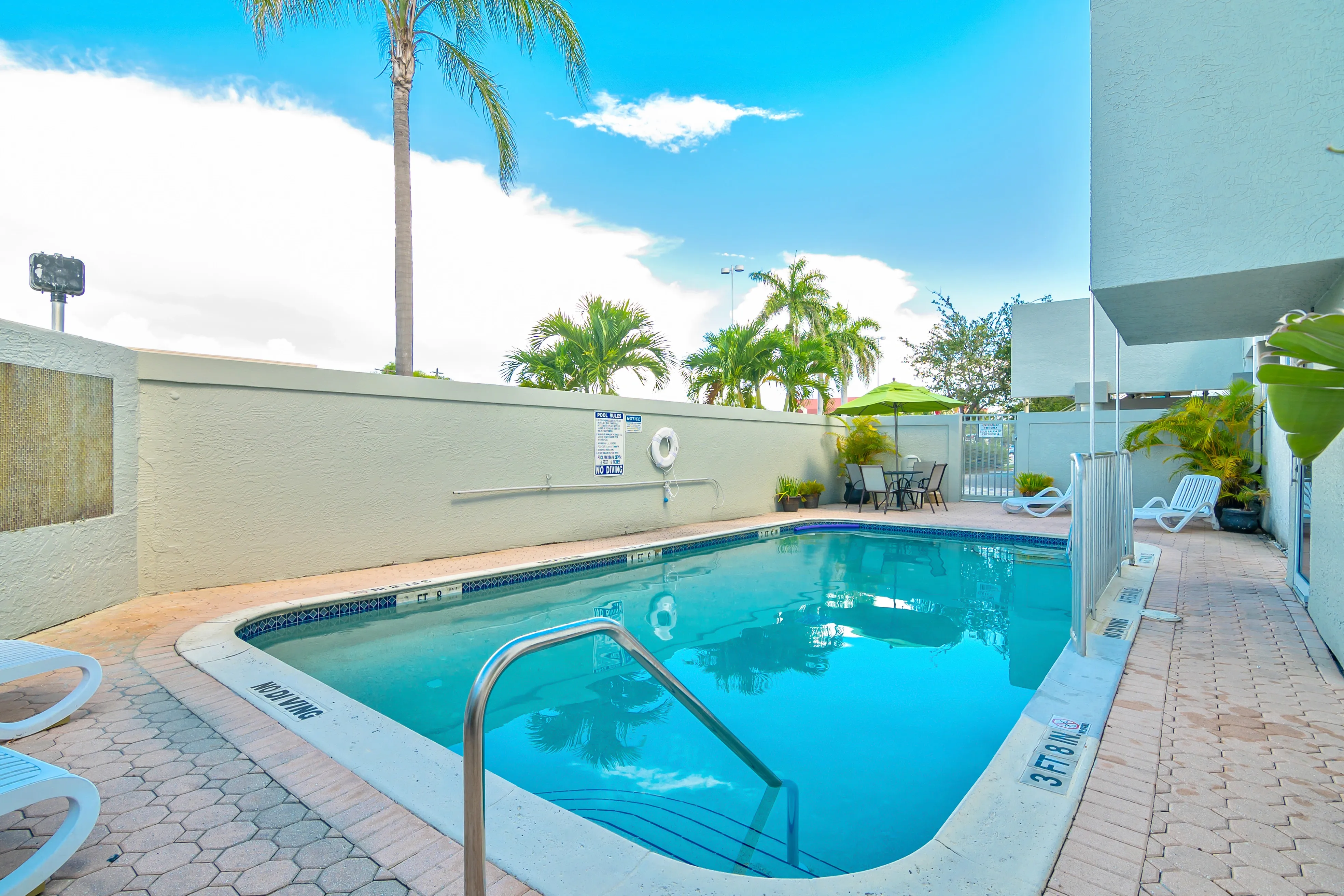 Poolside Loungers and Seating